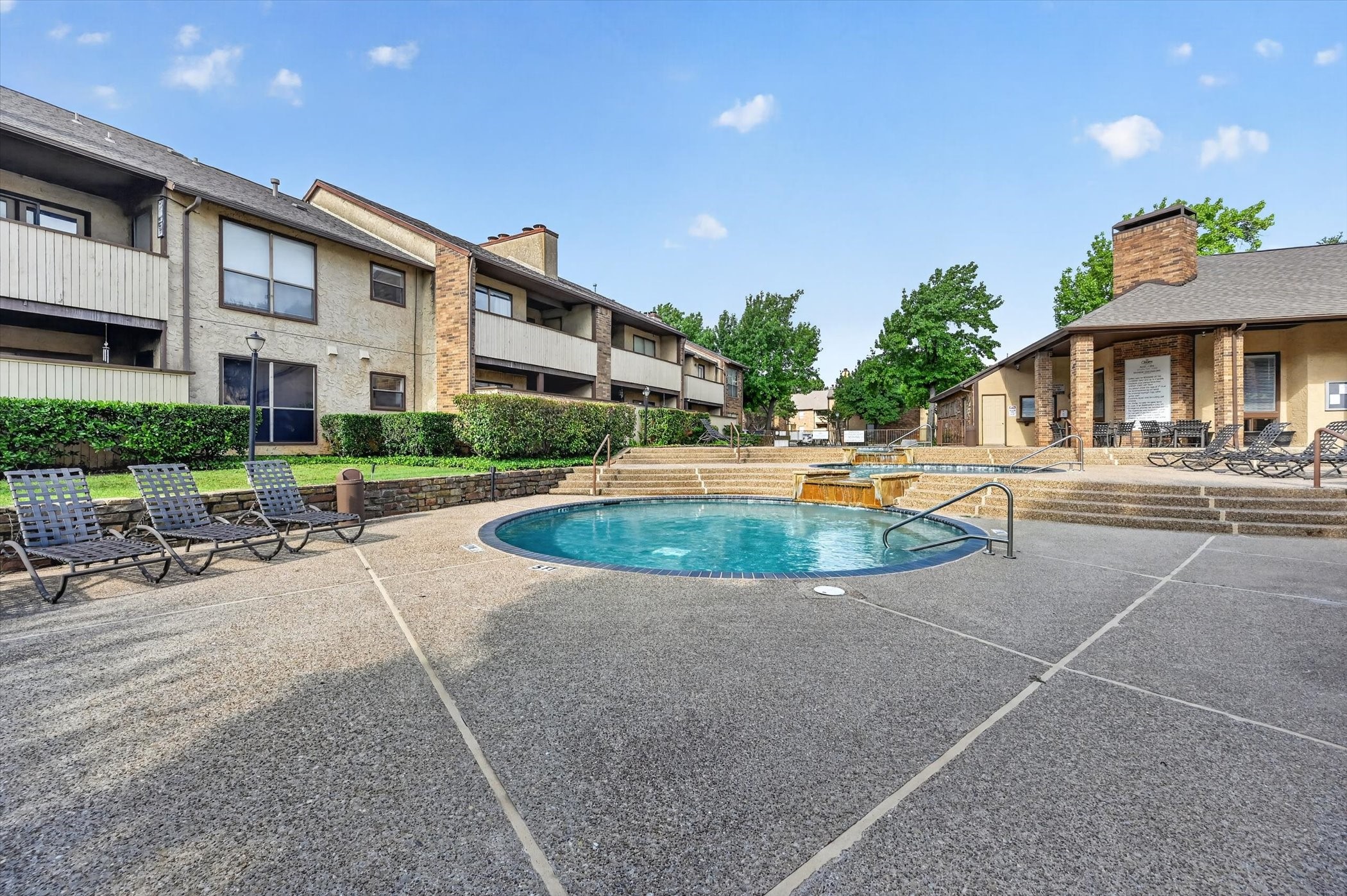 1200 Harwell Drive Arlington TX 76011