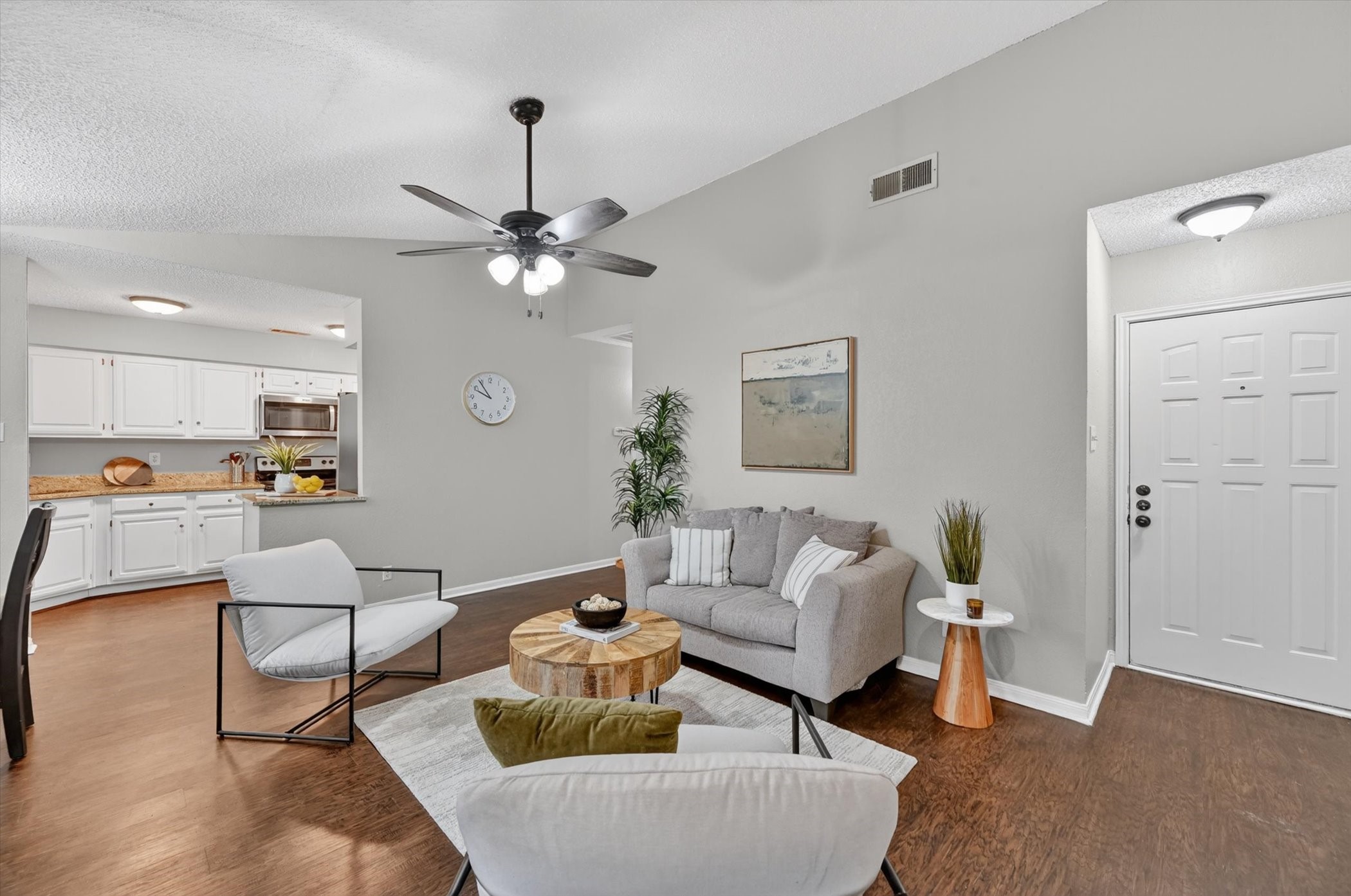 1200 Harwell Drive Arlington TX 76011