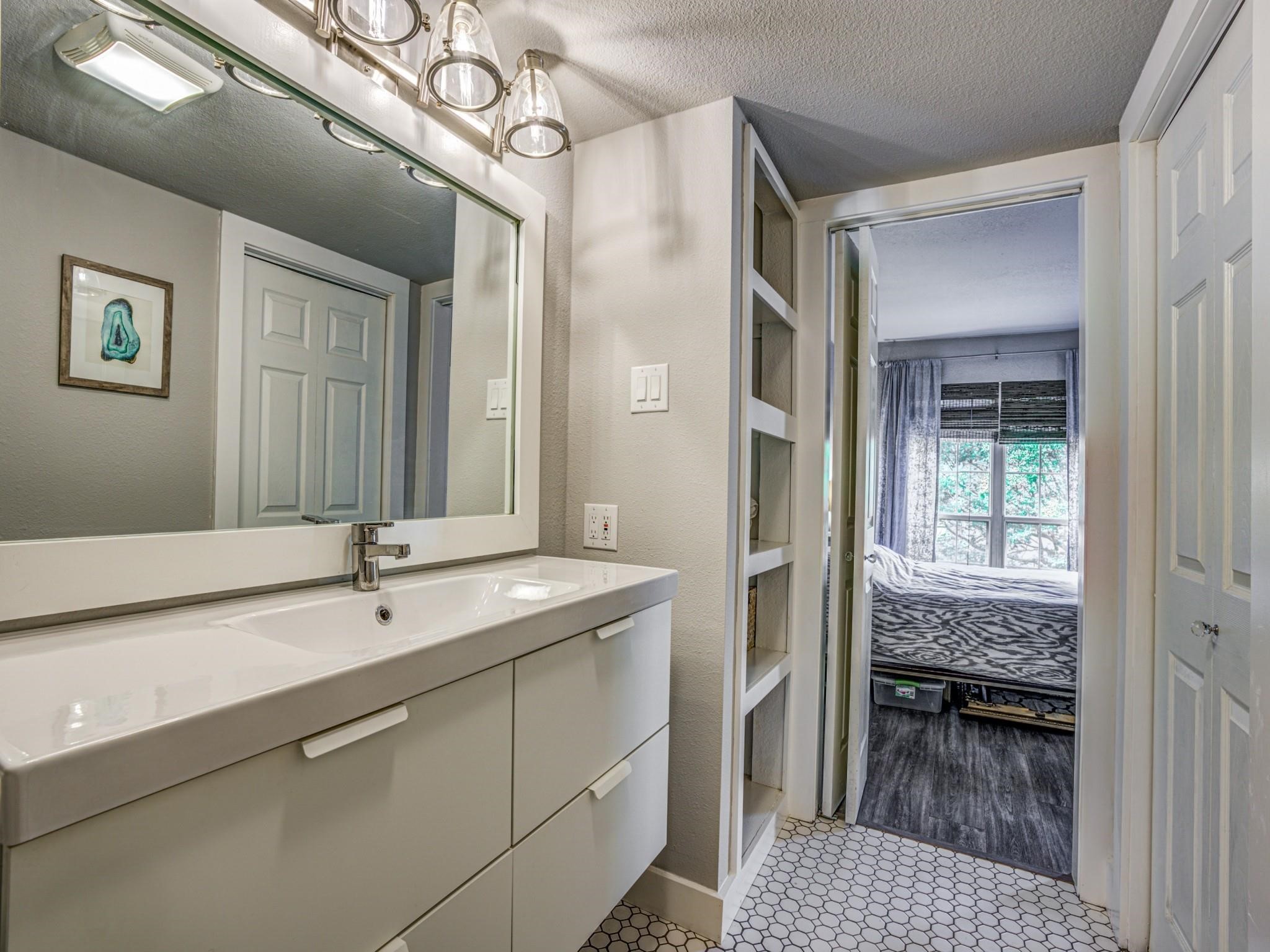 4303 Buena Vista Street Dallas TX 75205