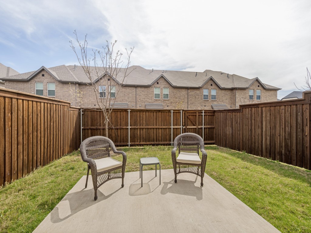 1319 Hill Country Place Celina TX 75009