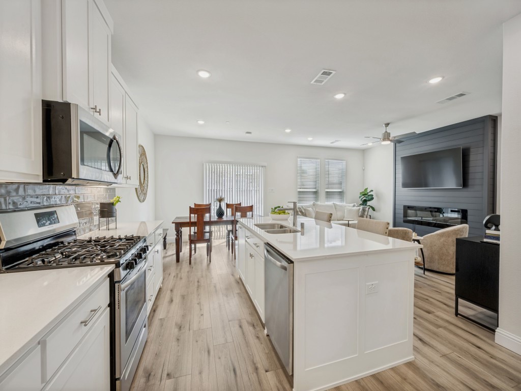 1319 Hill Country Place Celina TX 75009