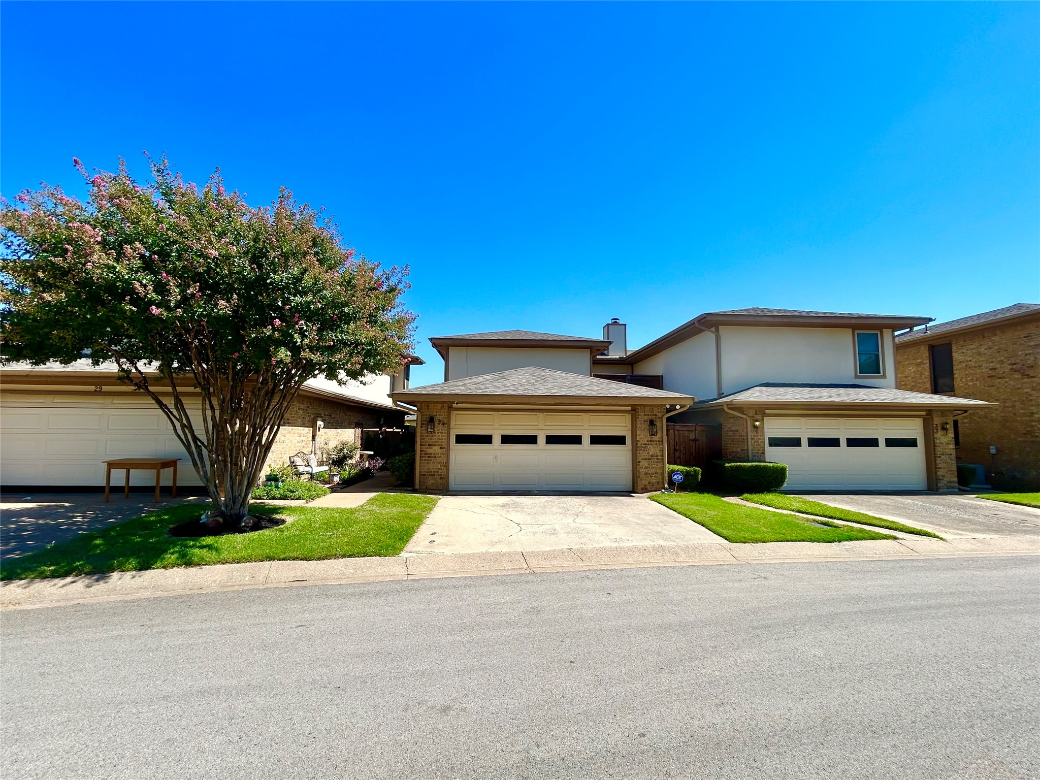 31 Morrow Drive Bedford TX 76021