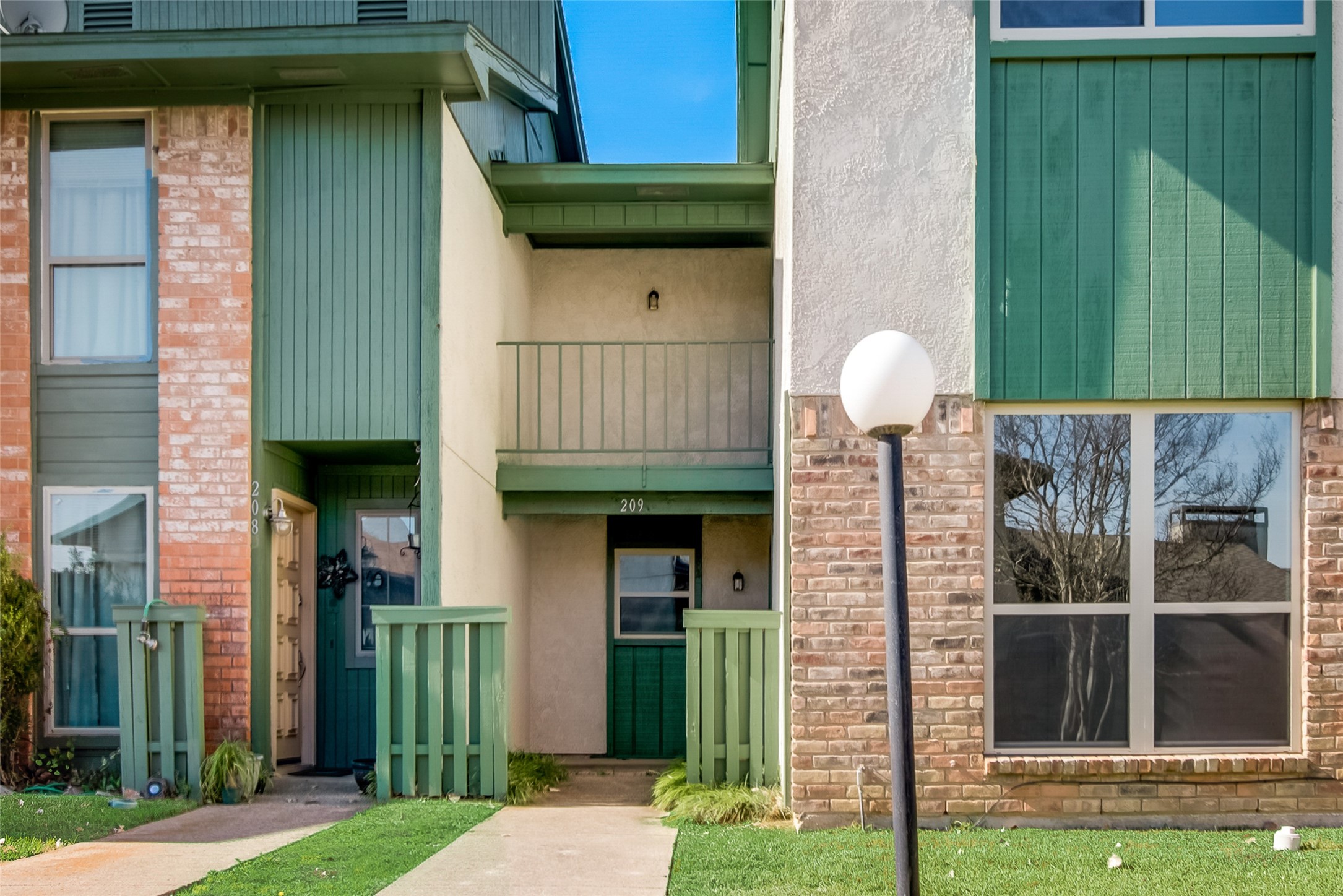 1402 S Carrier Parkway Grand Prairie TX 75051