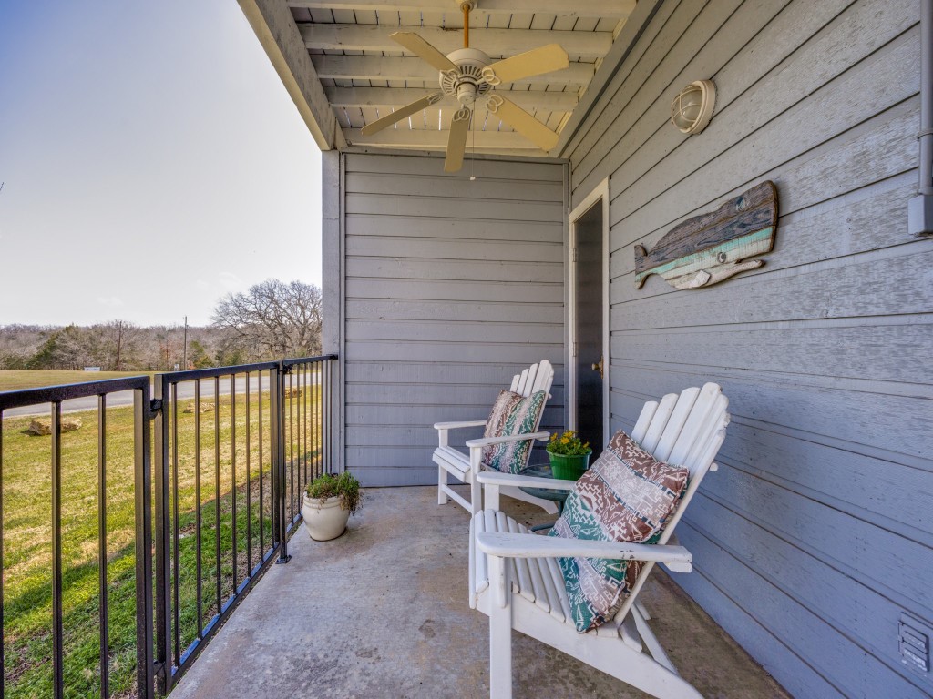 2164 Tanglewood Boulevard Pottsboro TX 75076
