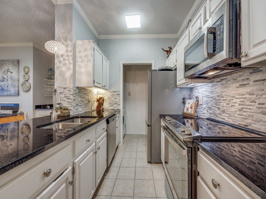 2164 Tanglewood Boulevard Pottsboro TX 75076