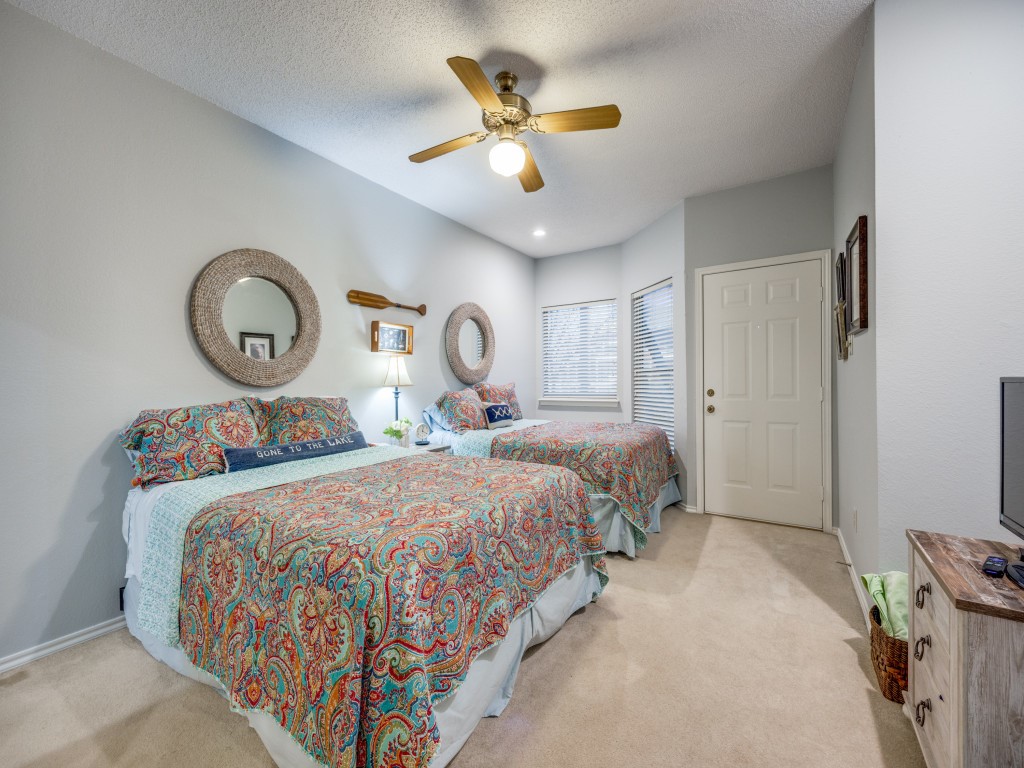 2164 Tanglewood Boulevard Pottsboro TX 75076