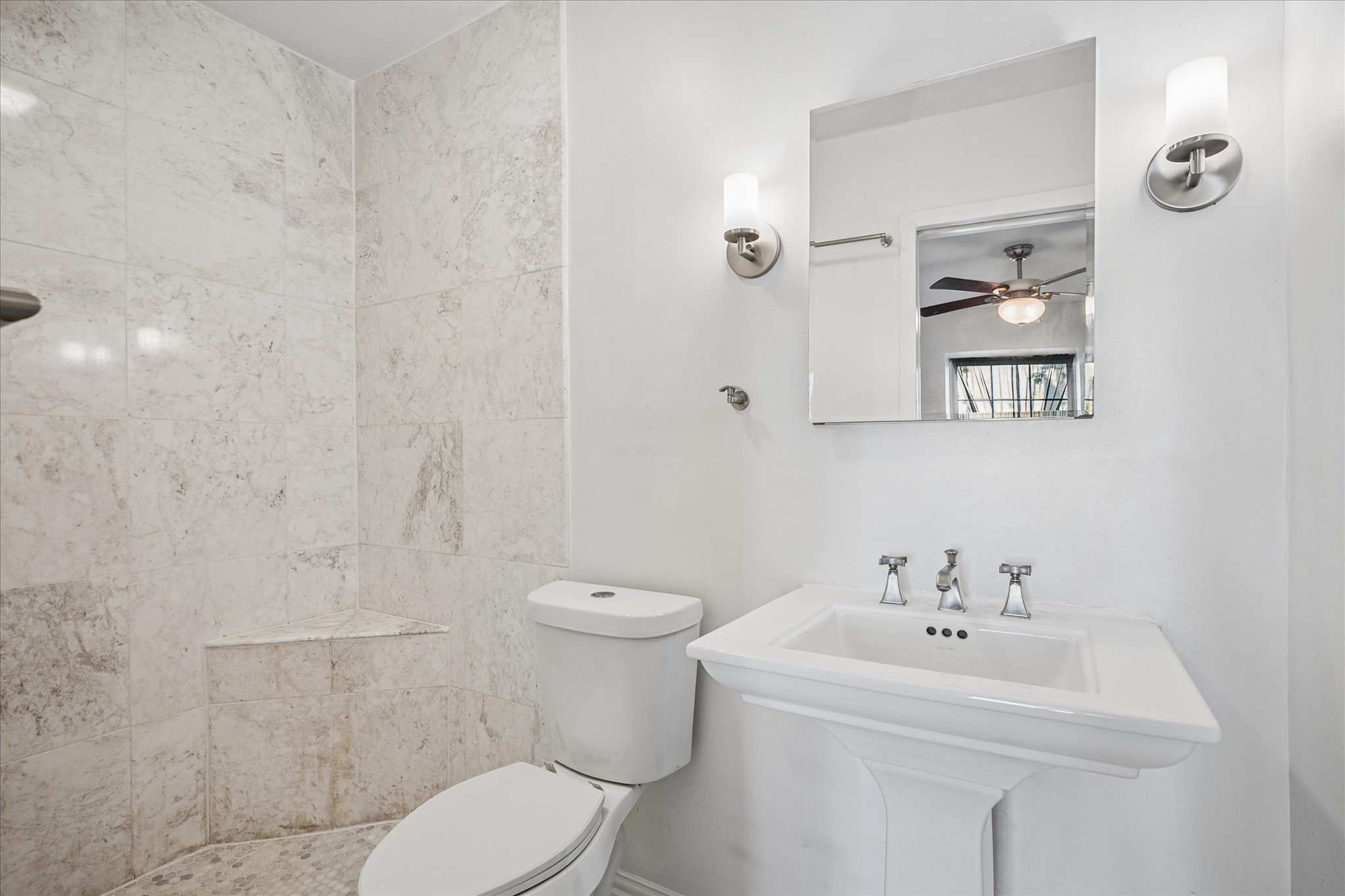 5226 Fleetwood Oaks Avenue Dallas TX 75235