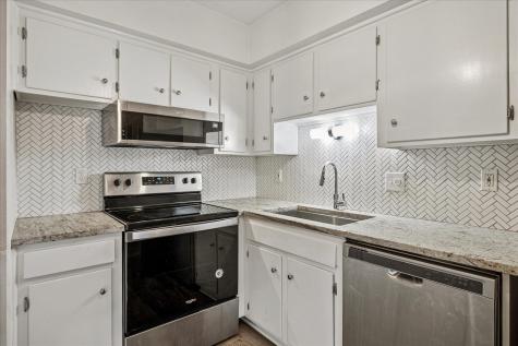 5226 Fleetwood Oaks Avenue Dallas TX 75235