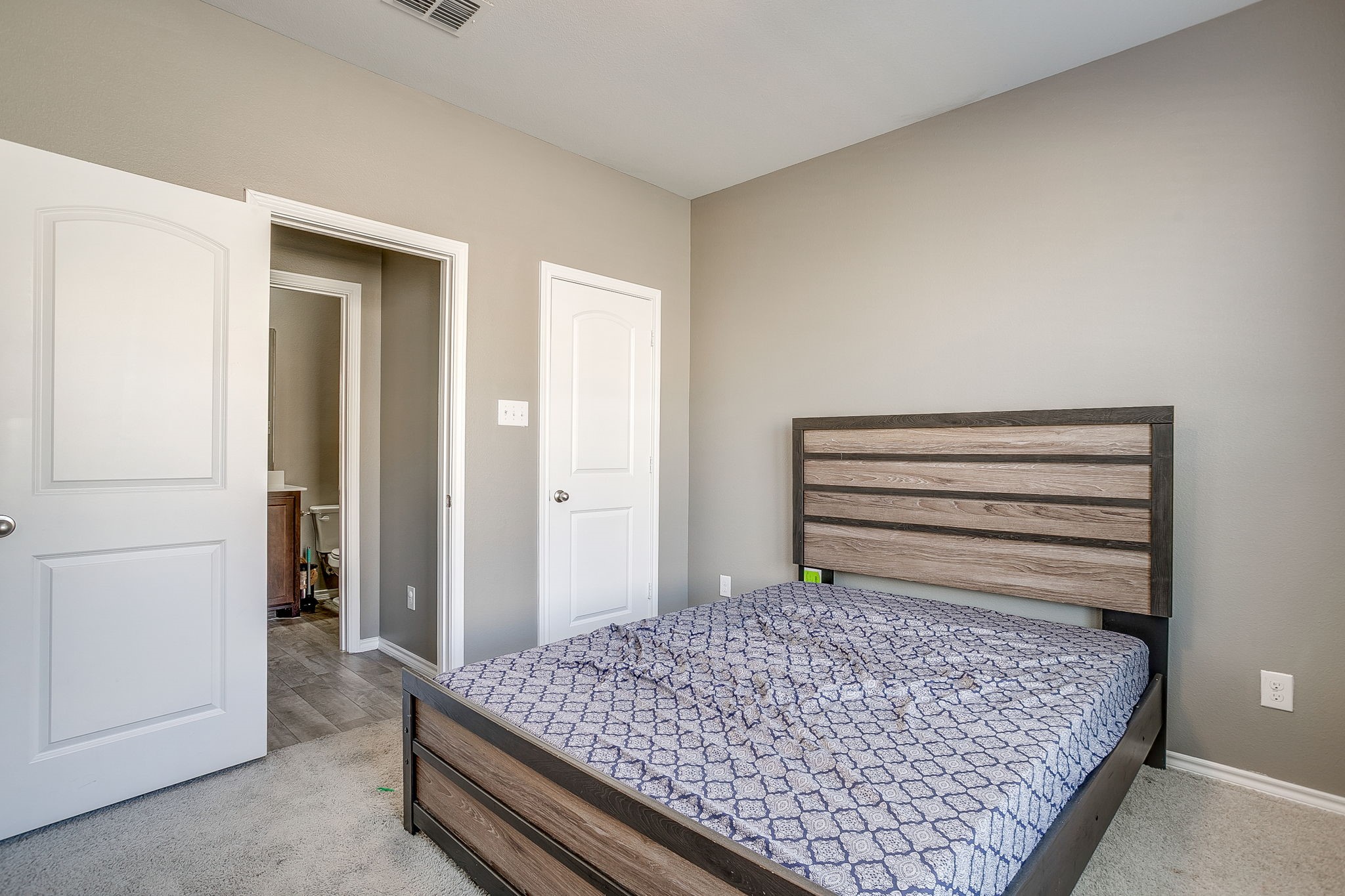 417 Milverton Drive Fort Worth TX 76036