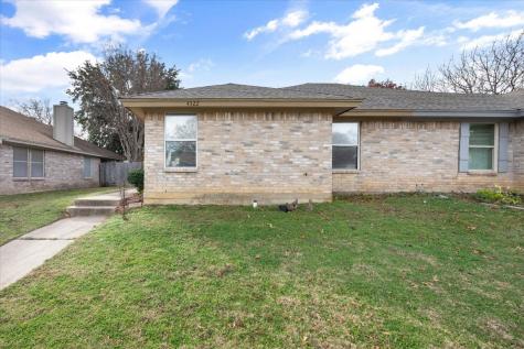4322 Elliott Oaks Drive Arlington TX 76017