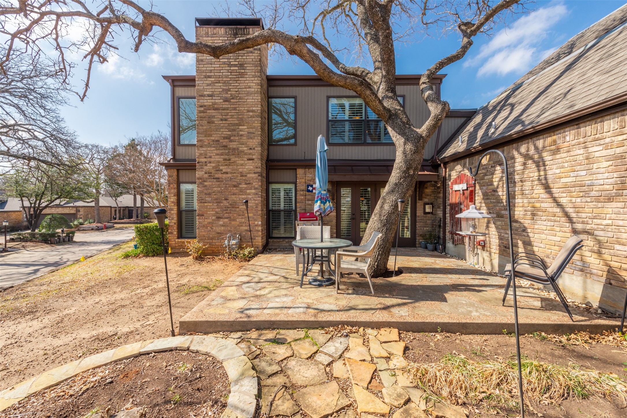 2787 Fairway Park Street Grand Prairie TX 75050