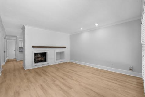 5928 Sandhurst Lane Dallas TX 75206
