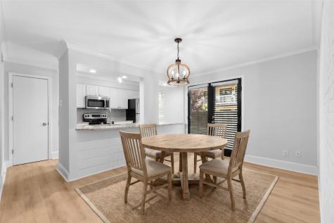 5928 Sandhurst Lane Dallas TX 75206