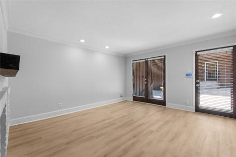5928 Sandhurst Lane Dallas TX 75206