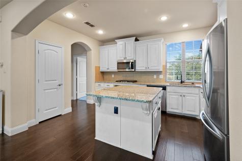 7315 Venice Drive Grand Prairie TX 75054
