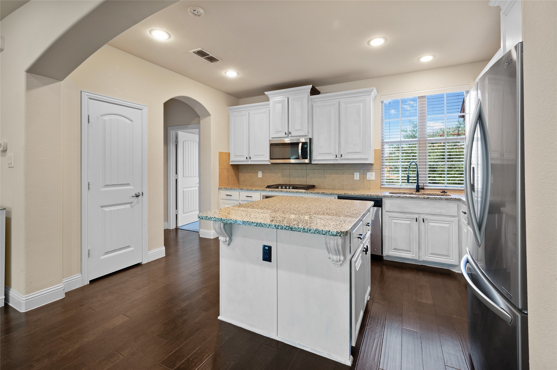 7315 Venice Drive Grand Prairie TX 75054
