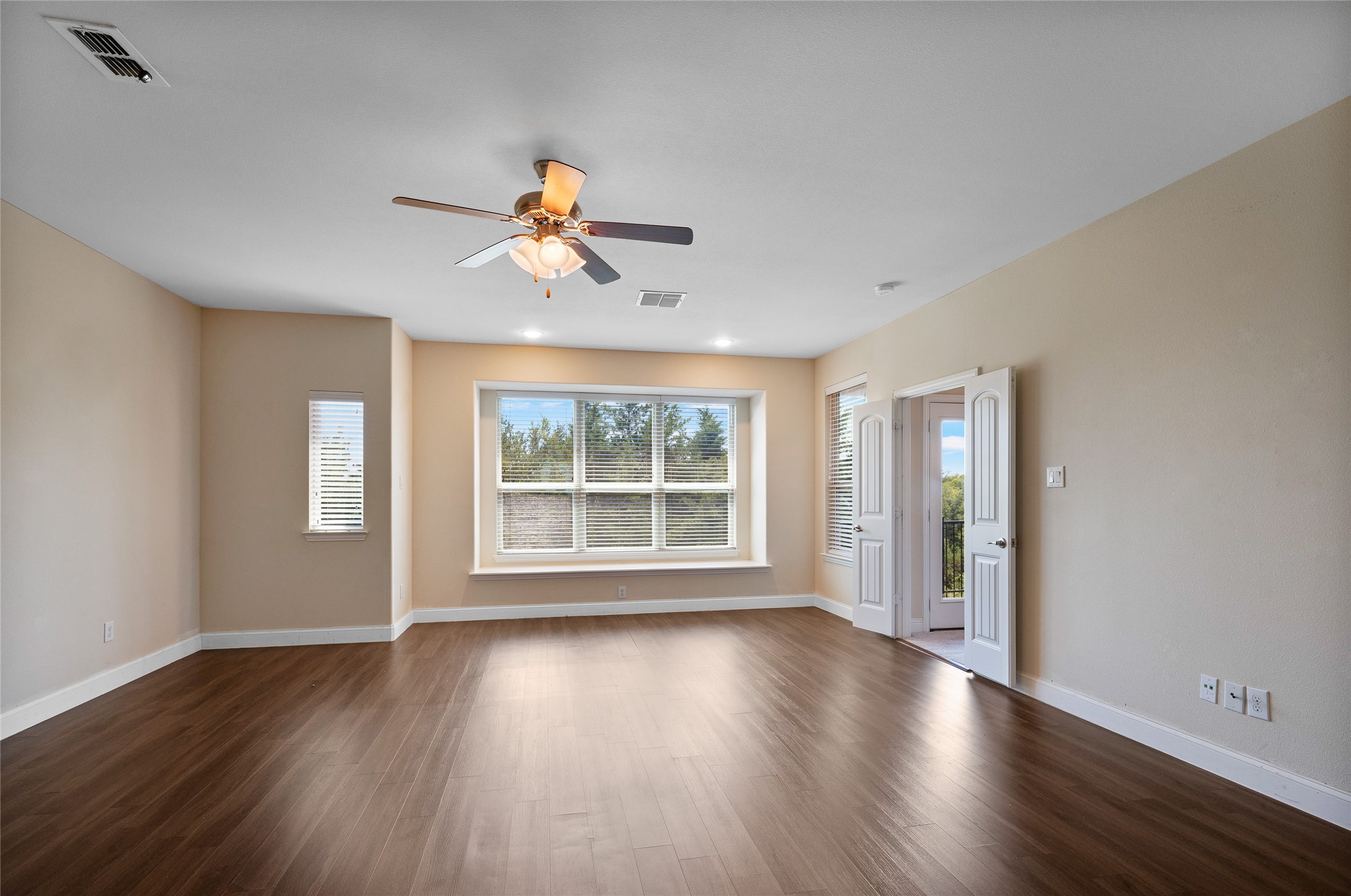 7315 Venice Drive Grand Prairie TX 75054