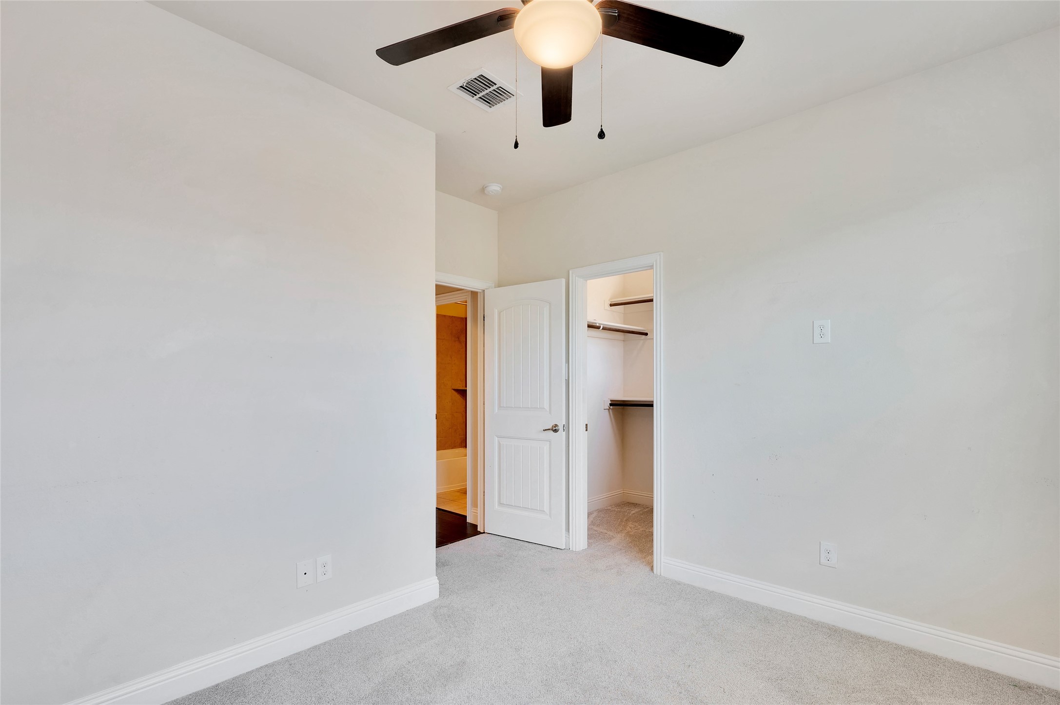 7315 Venice Drive Grand Prairie TX 75054