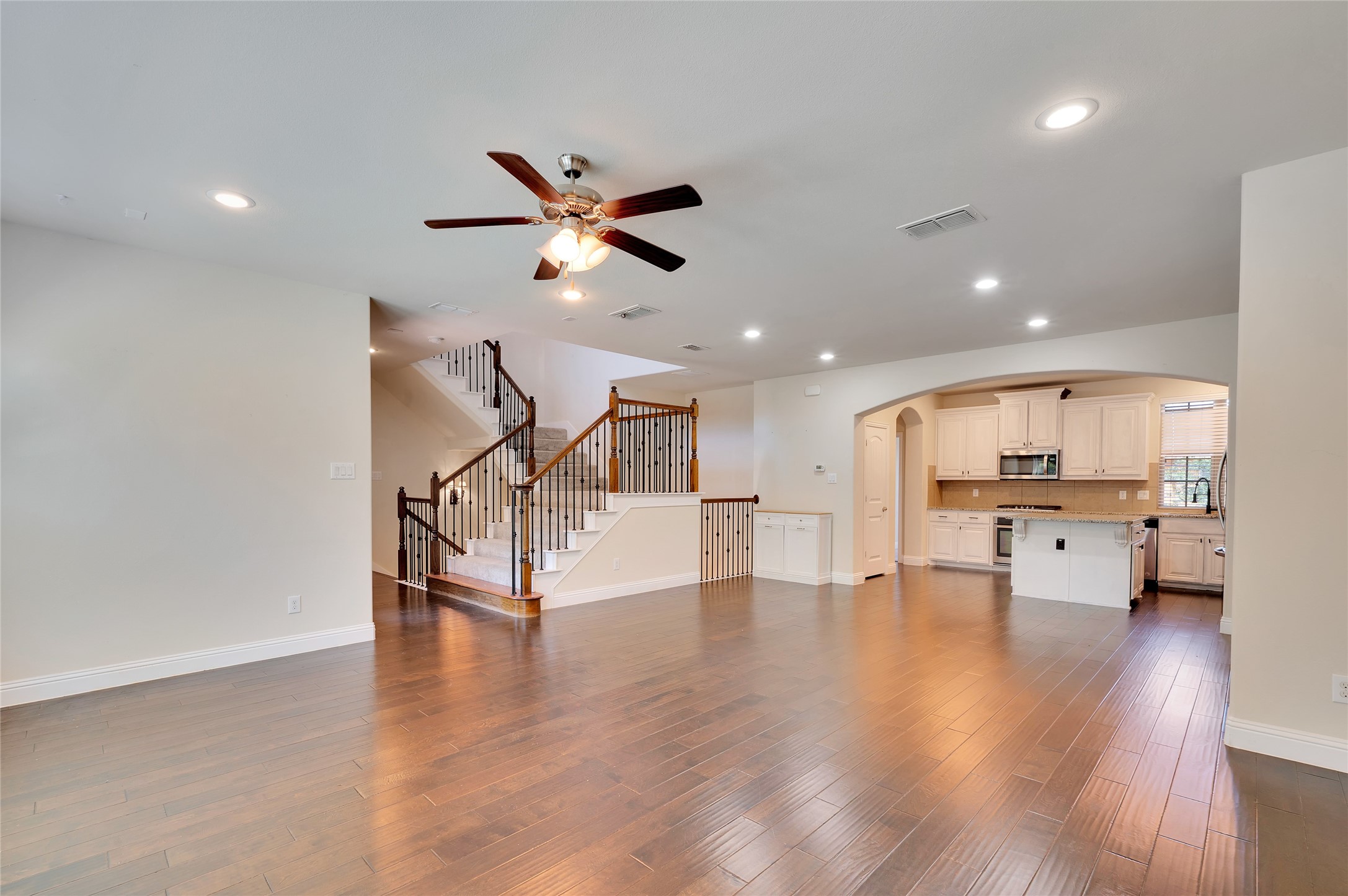 7315 Venice Drive Grand Prairie TX 75054