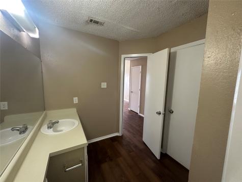 2174 Aspen Drive Dallas TX 75227