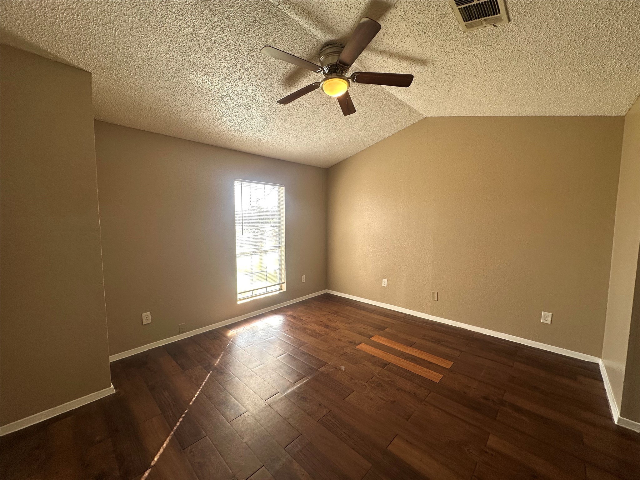 2174 Aspen Drive Dallas TX 75227