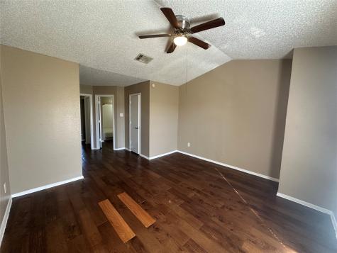 2174 Aspen Drive Dallas TX 75227