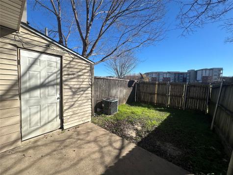 2174 Aspen Drive Dallas TX 75227