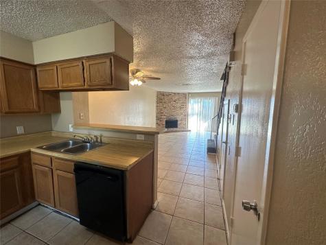 2174 Aspen Drive Dallas TX 75227