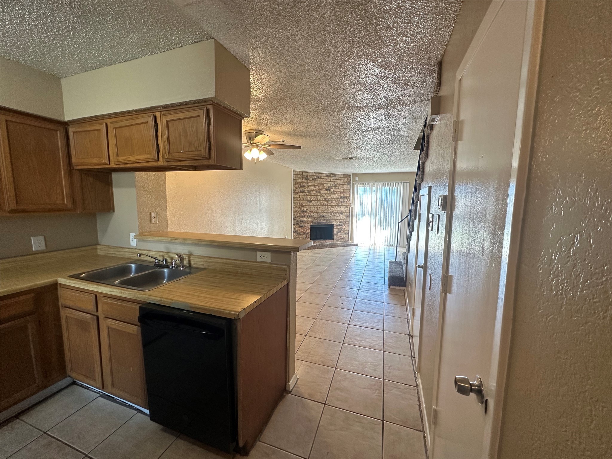 2174 Aspen Drive Dallas TX 75227