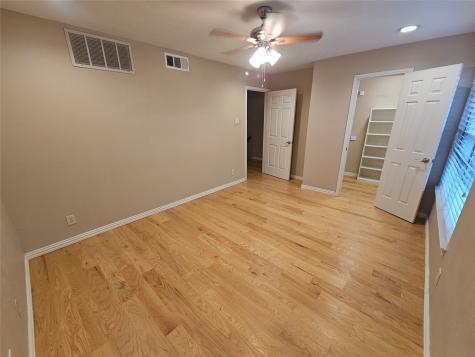 9910 Royal Lane Dallas TX 75231