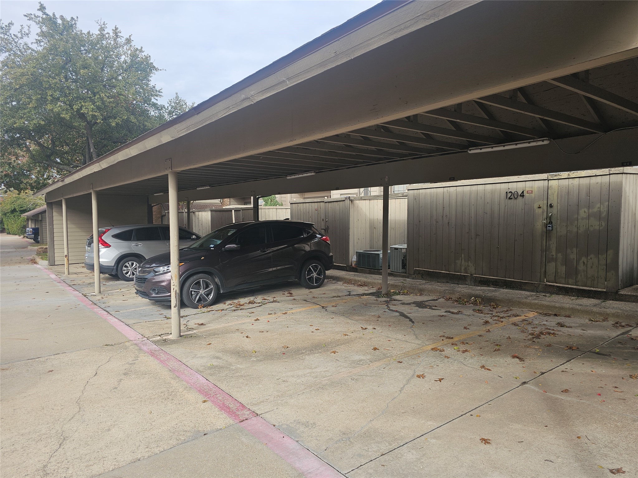 9910 Royal Lane Dallas TX 75231