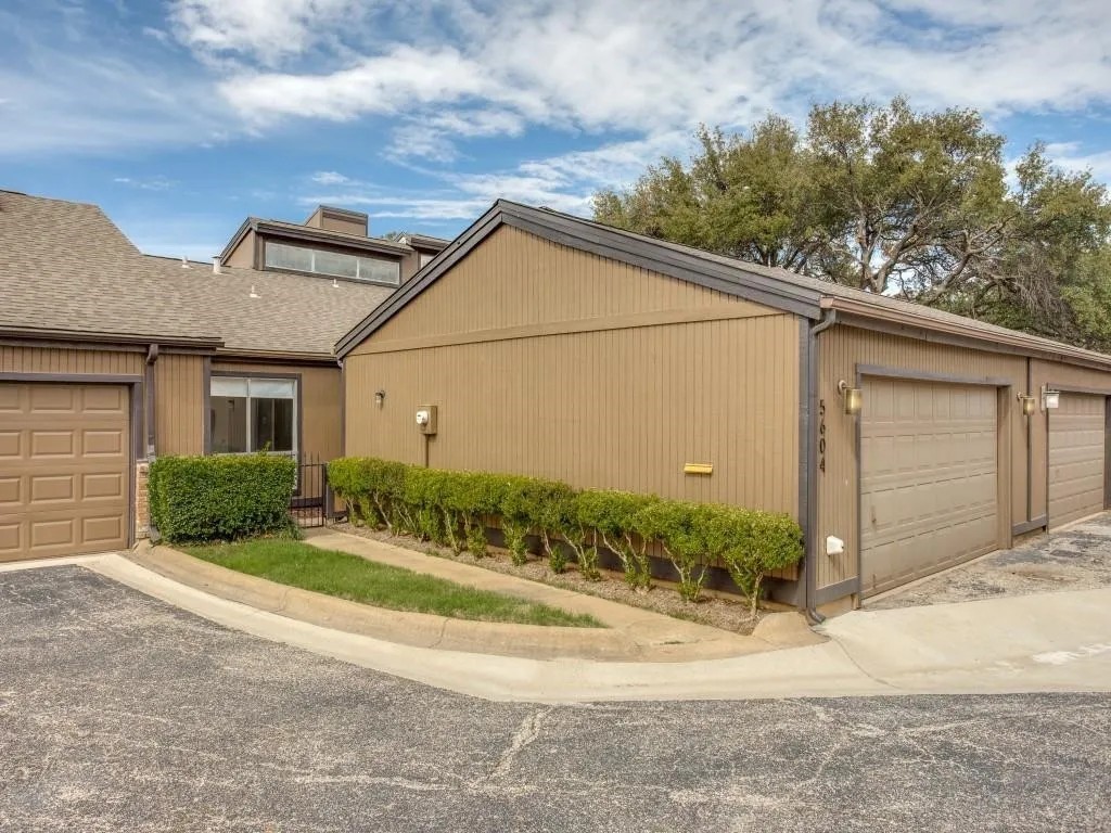 5604 Oak View Drive Fort Worth TX 76112