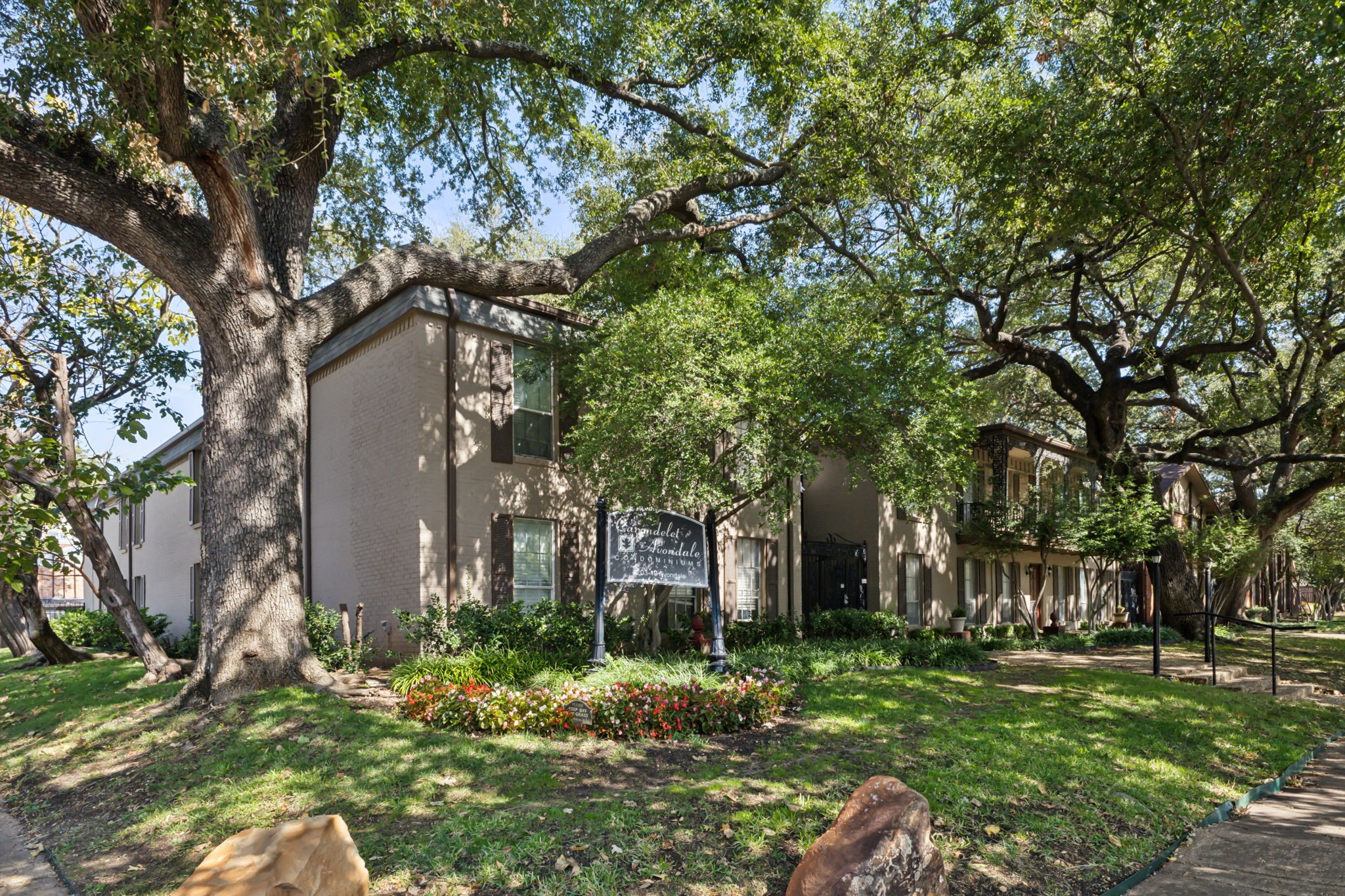 4207 Avondale Avenue Dallas TX 75219