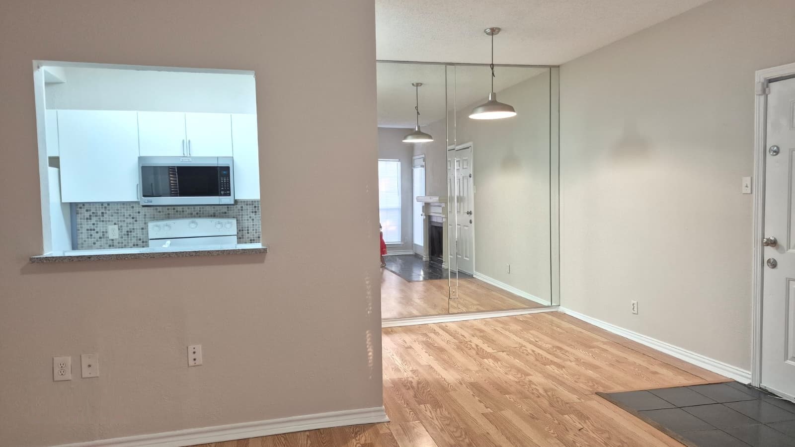 7025 Hemlock Avenue Dallas TX 75231