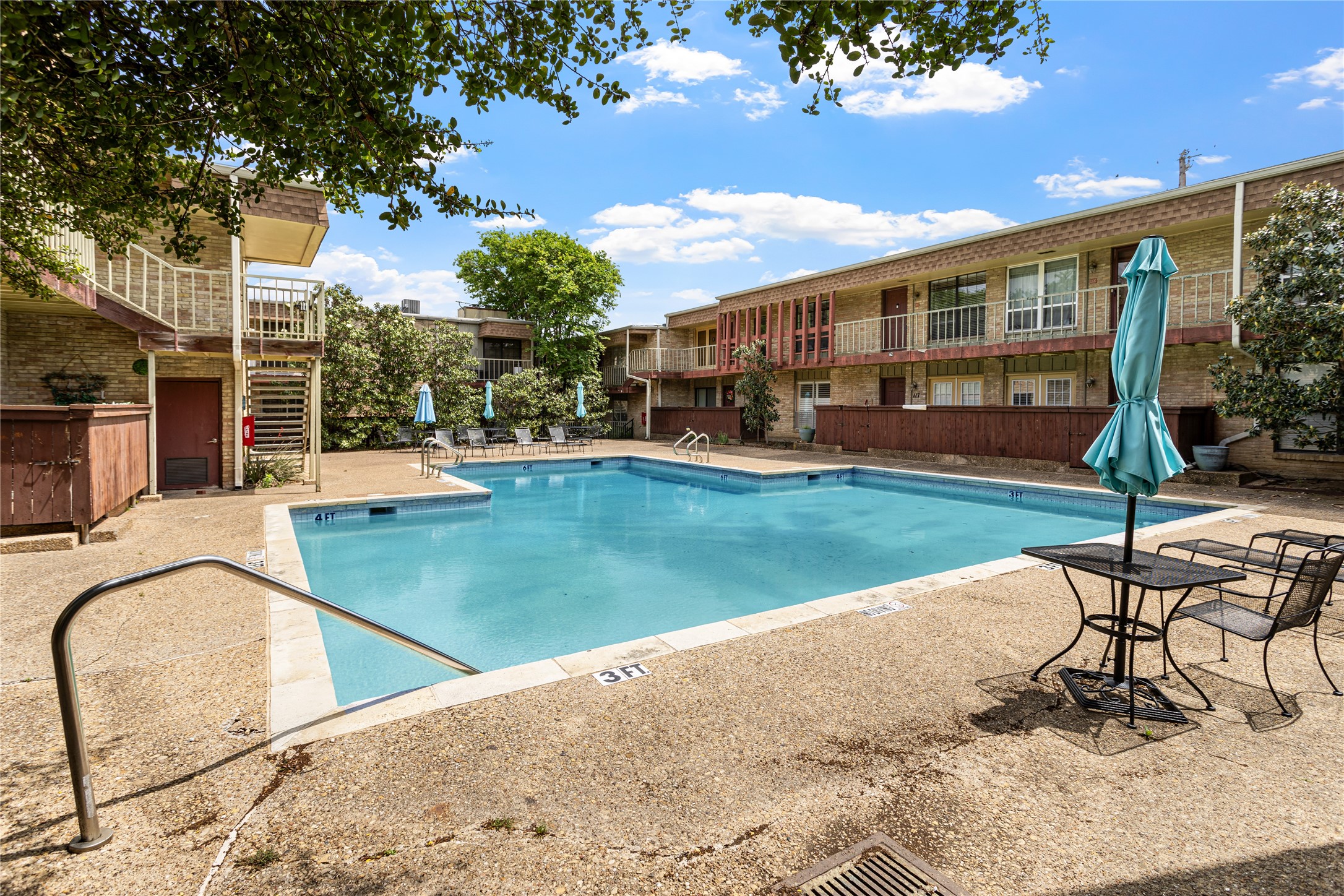 5916 Birchbrook Drive Dallas TX 75206