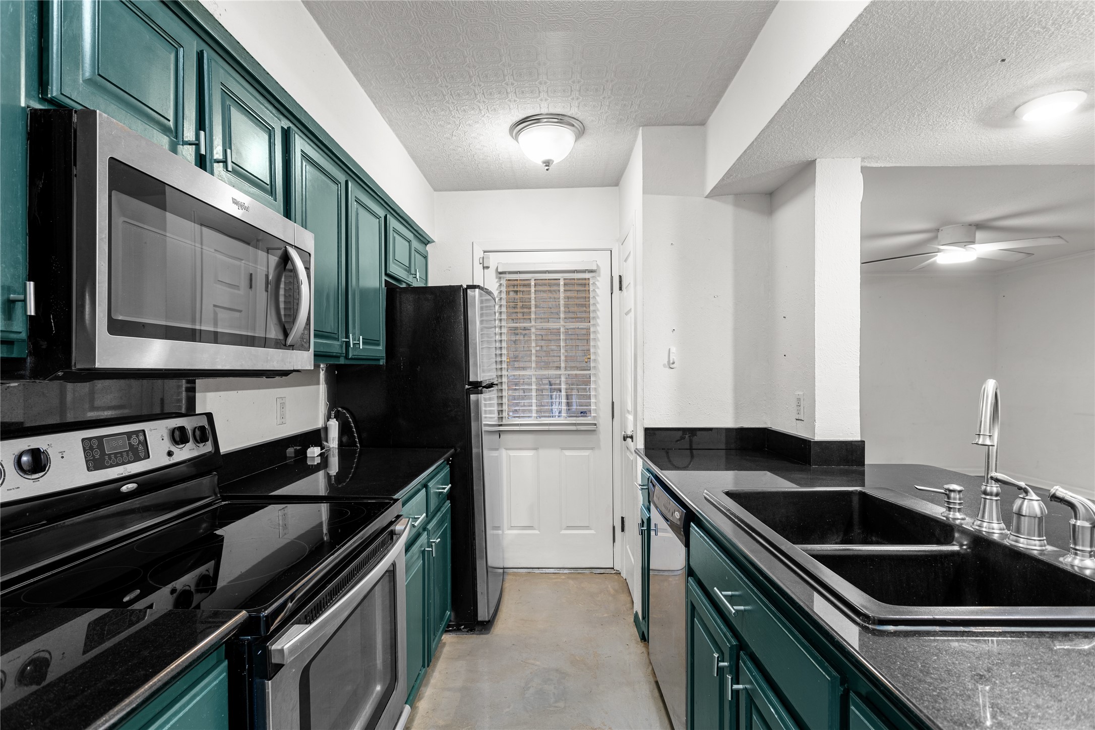 5916 Birchbrook Drive Dallas TX 75206