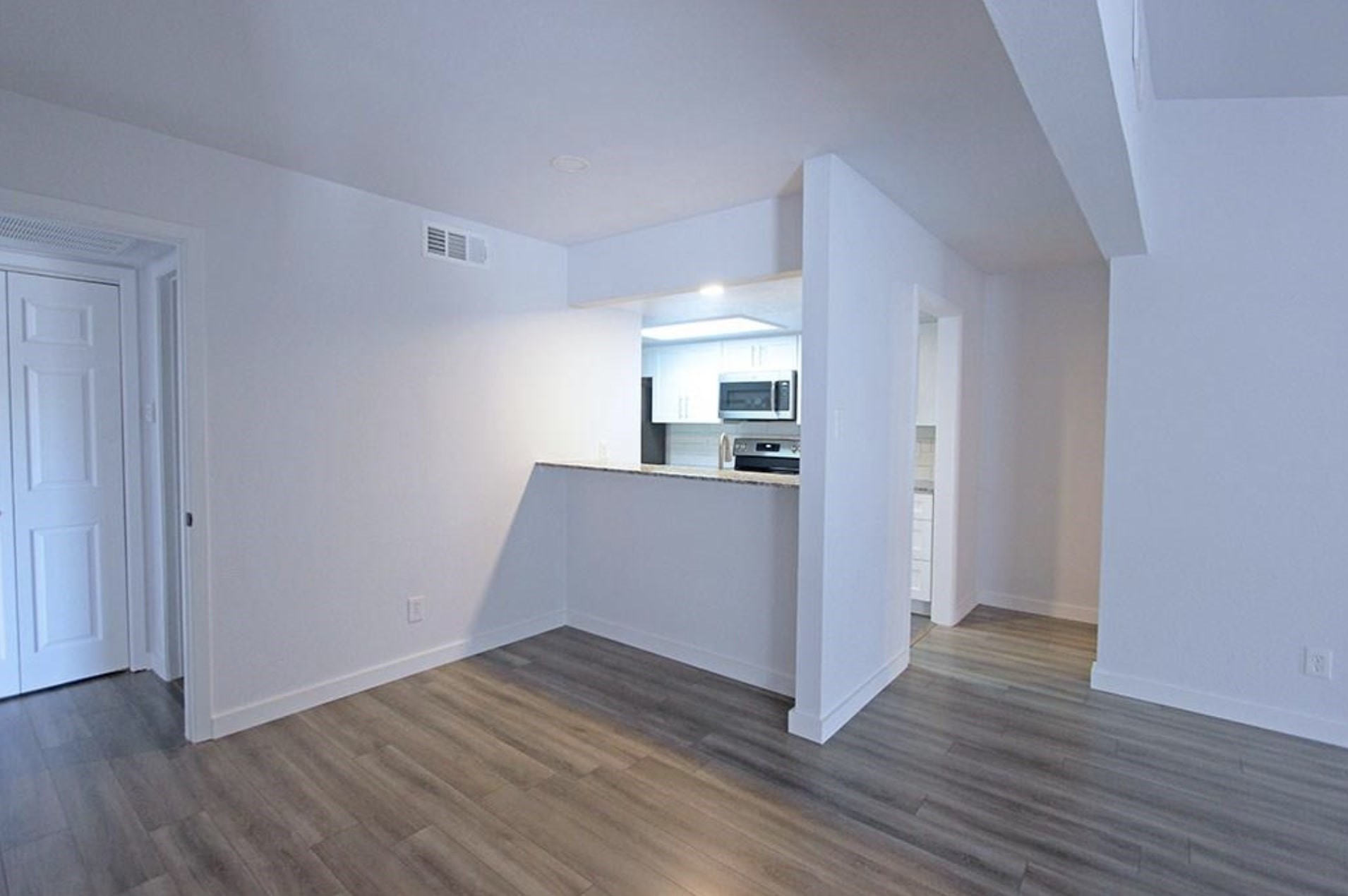 12816 Midway Road Dallas TX 75244