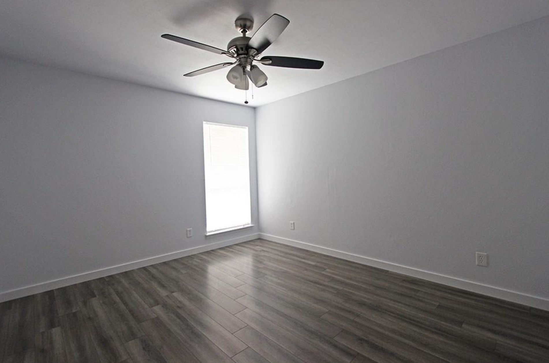 12816 Midway Road Dallas TX 75244