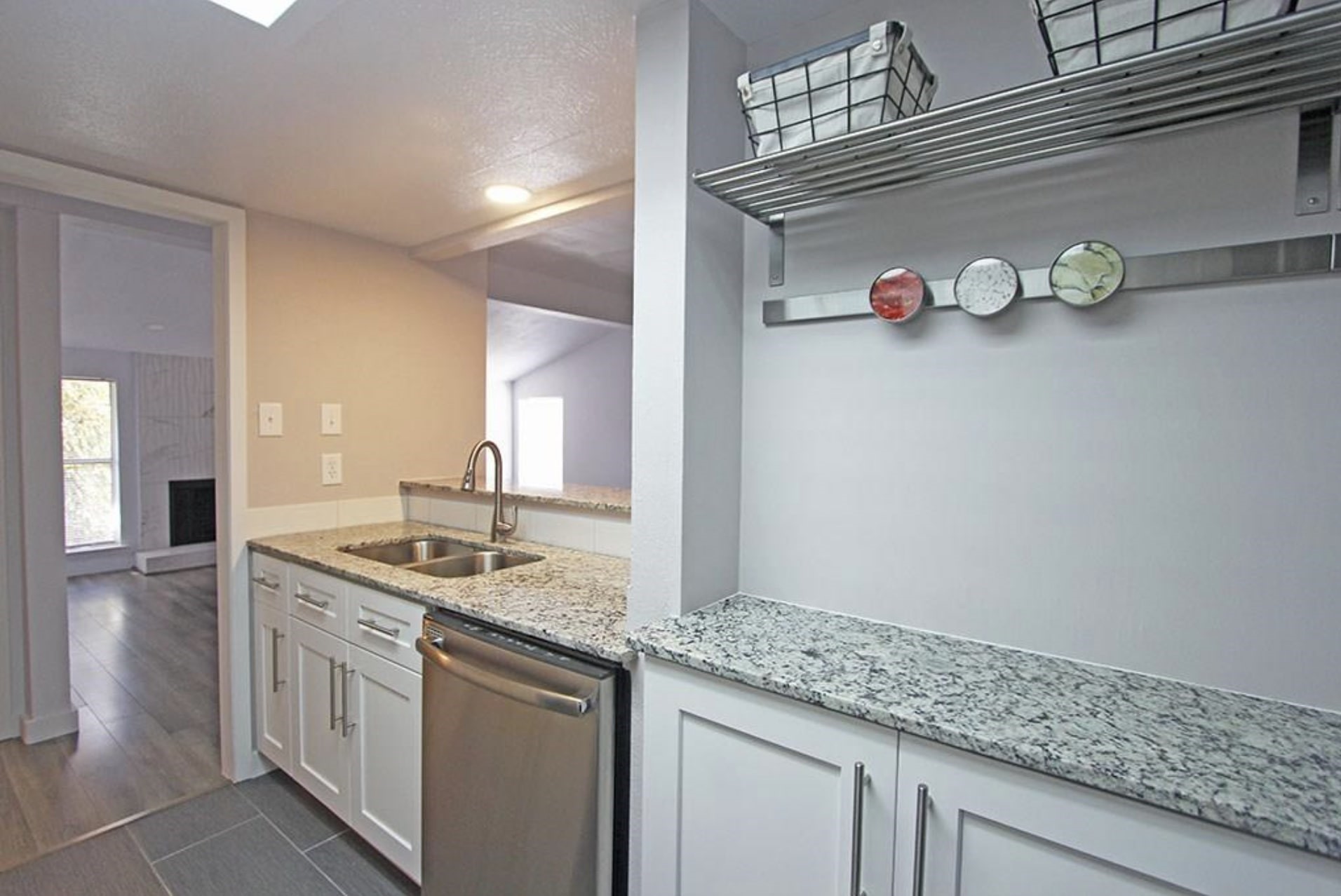 12816 Midway Road Dallas TX 75244