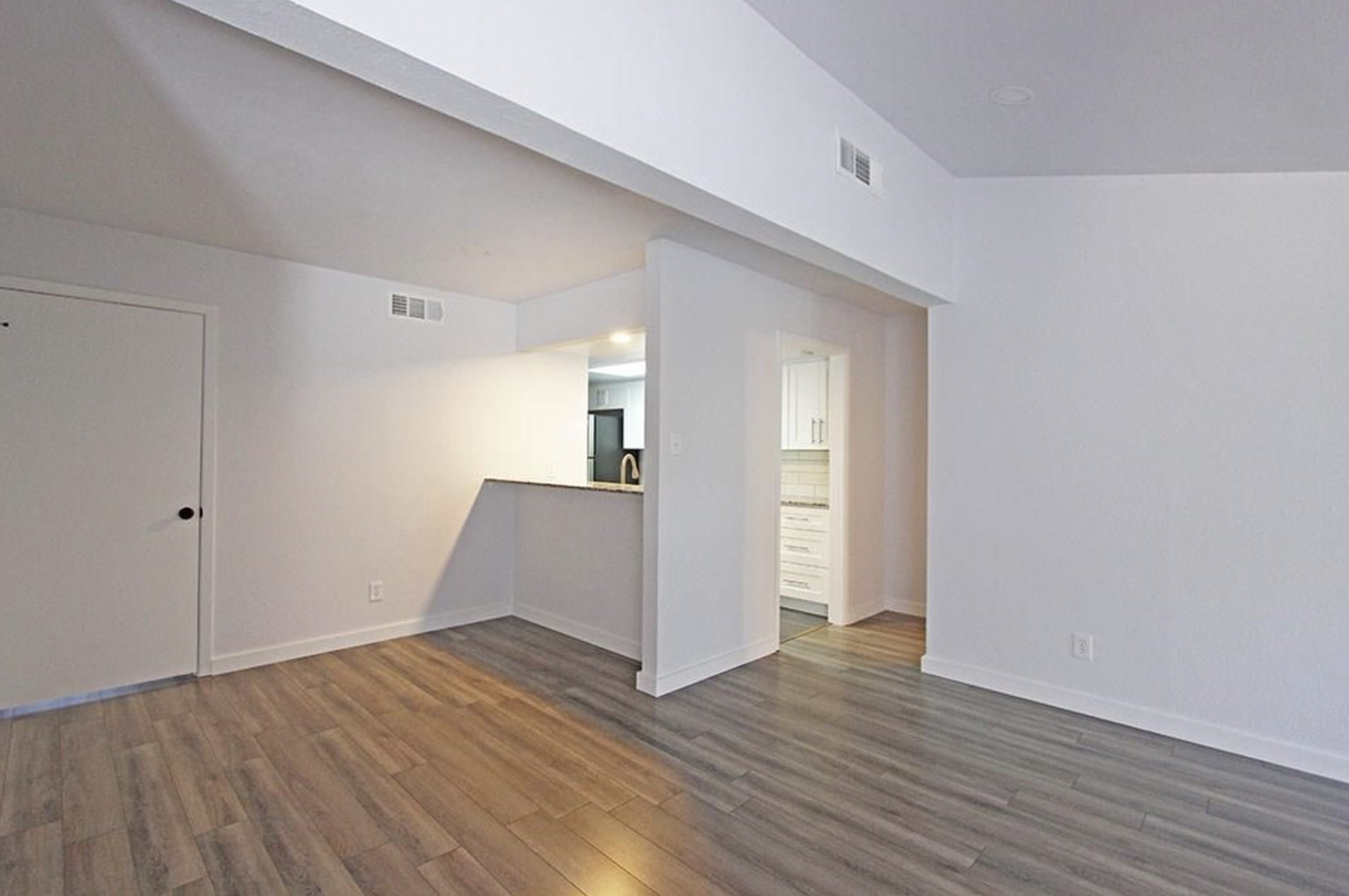 12816 Midway Road Dallas TX 75244
