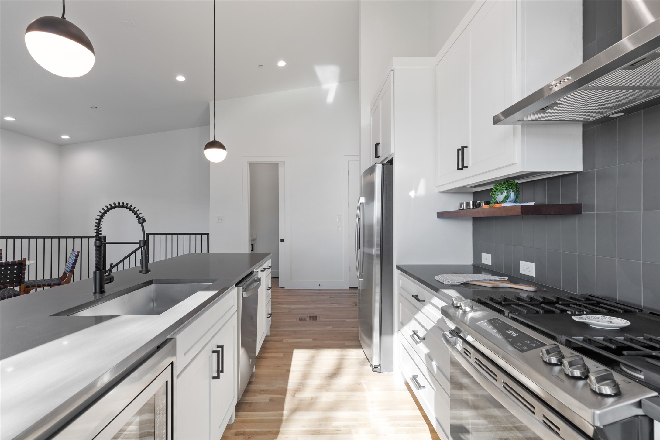 2120 Lovedale Avenue Dallas TX 75235