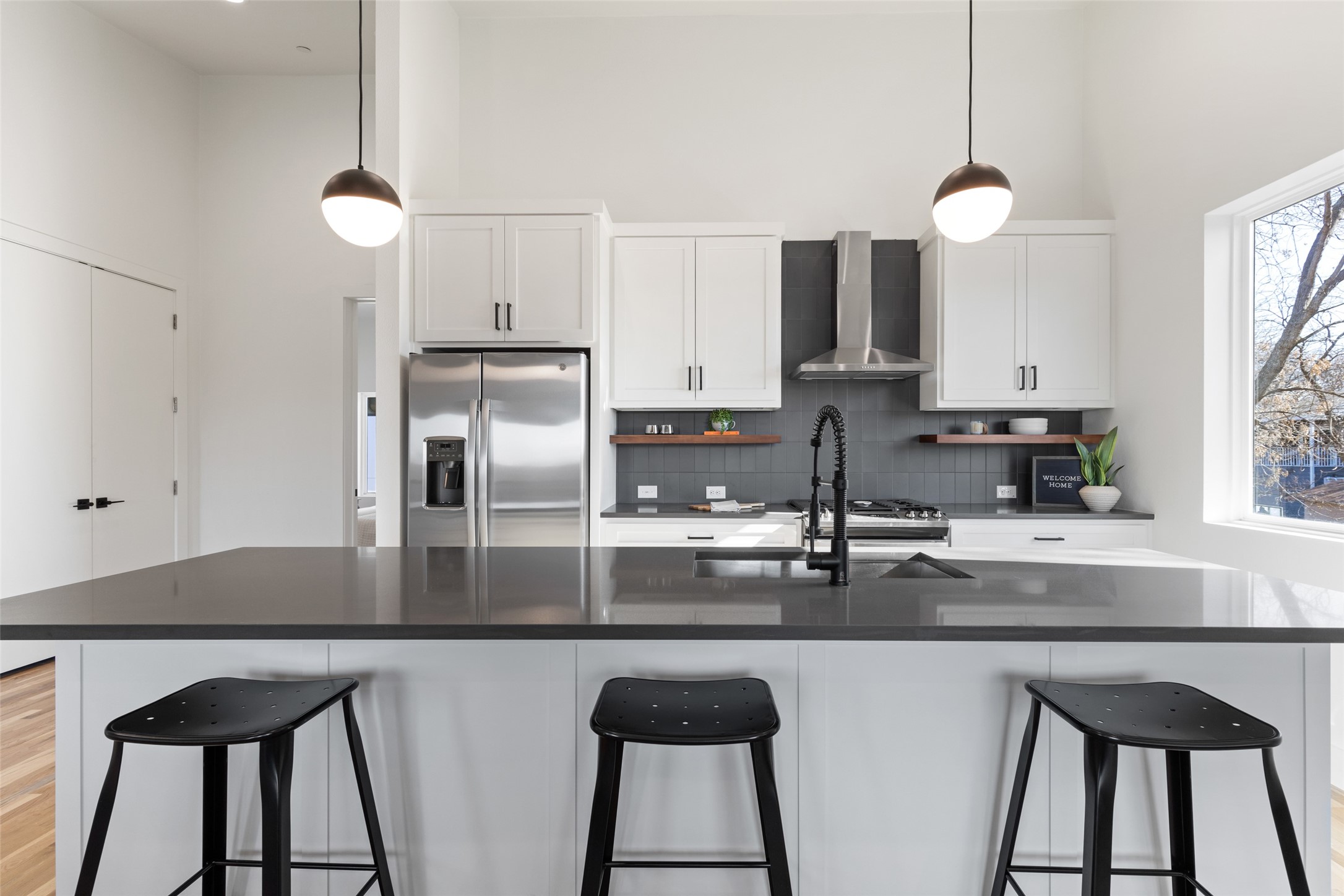 2120 Lovedale Avenue Dallas TX 75235