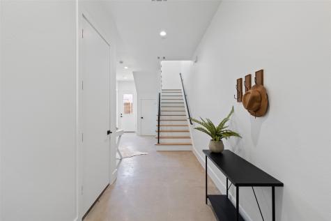 2120 Lovedale Avenue Dallas TX 75235