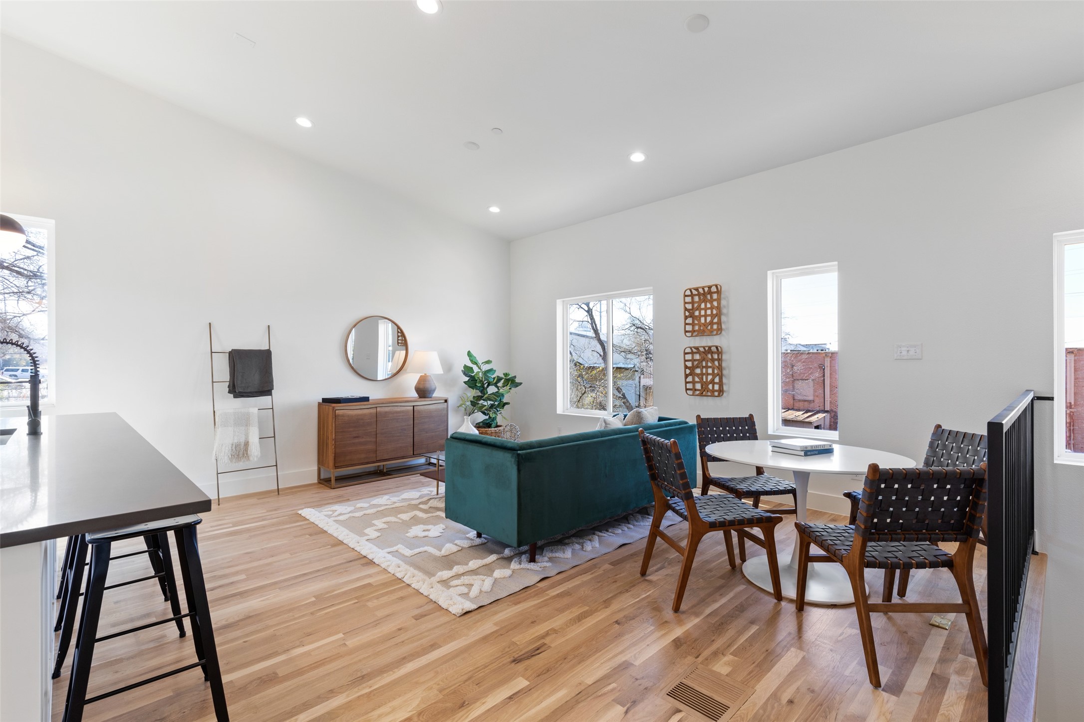 2120 Lovedale Avenue Dallas TX 75235