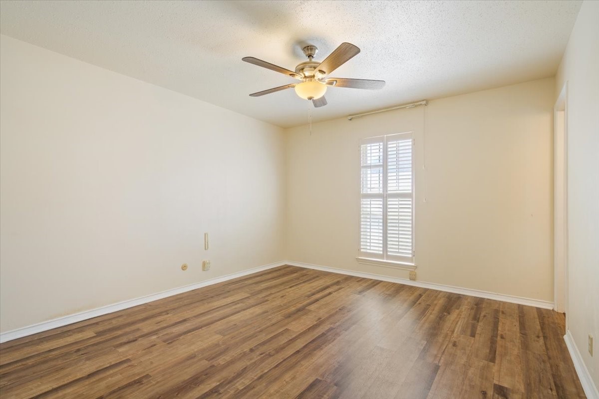 5226 Lake Shore Drive Waco TX 76710