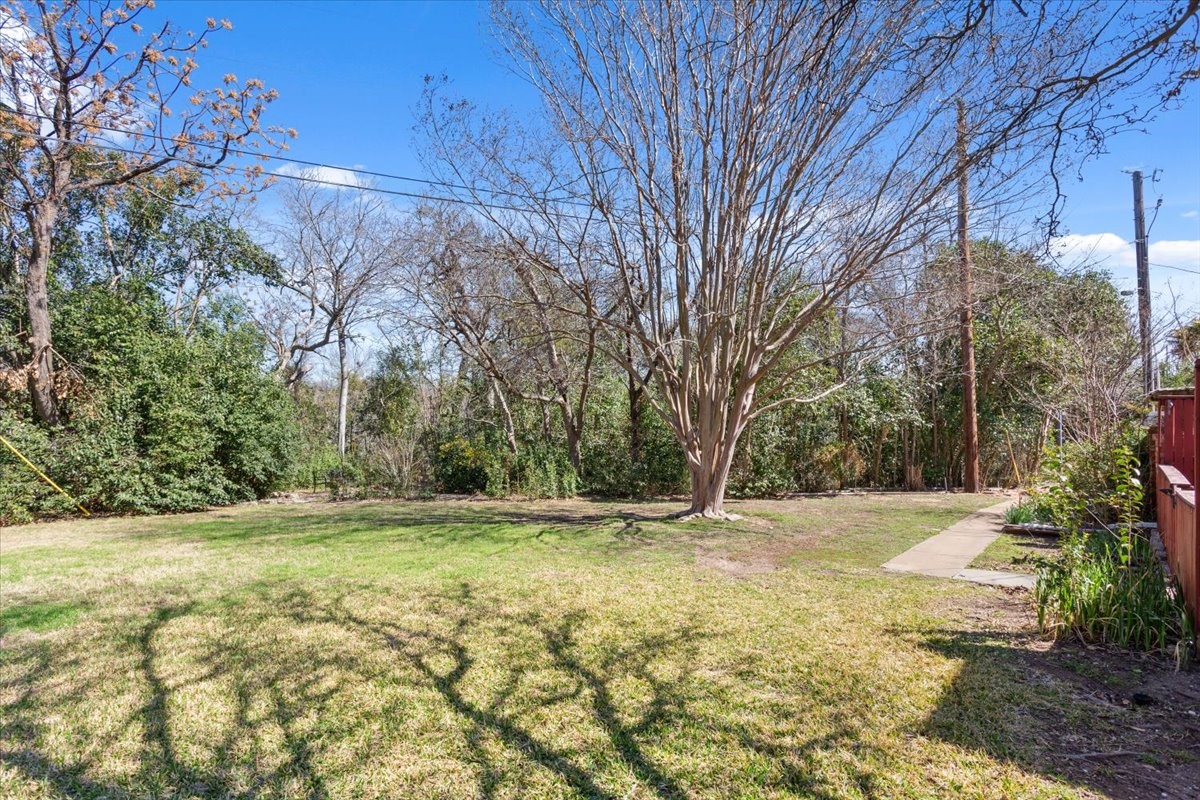 5226 Lake Shore Drive Waco TX 76710