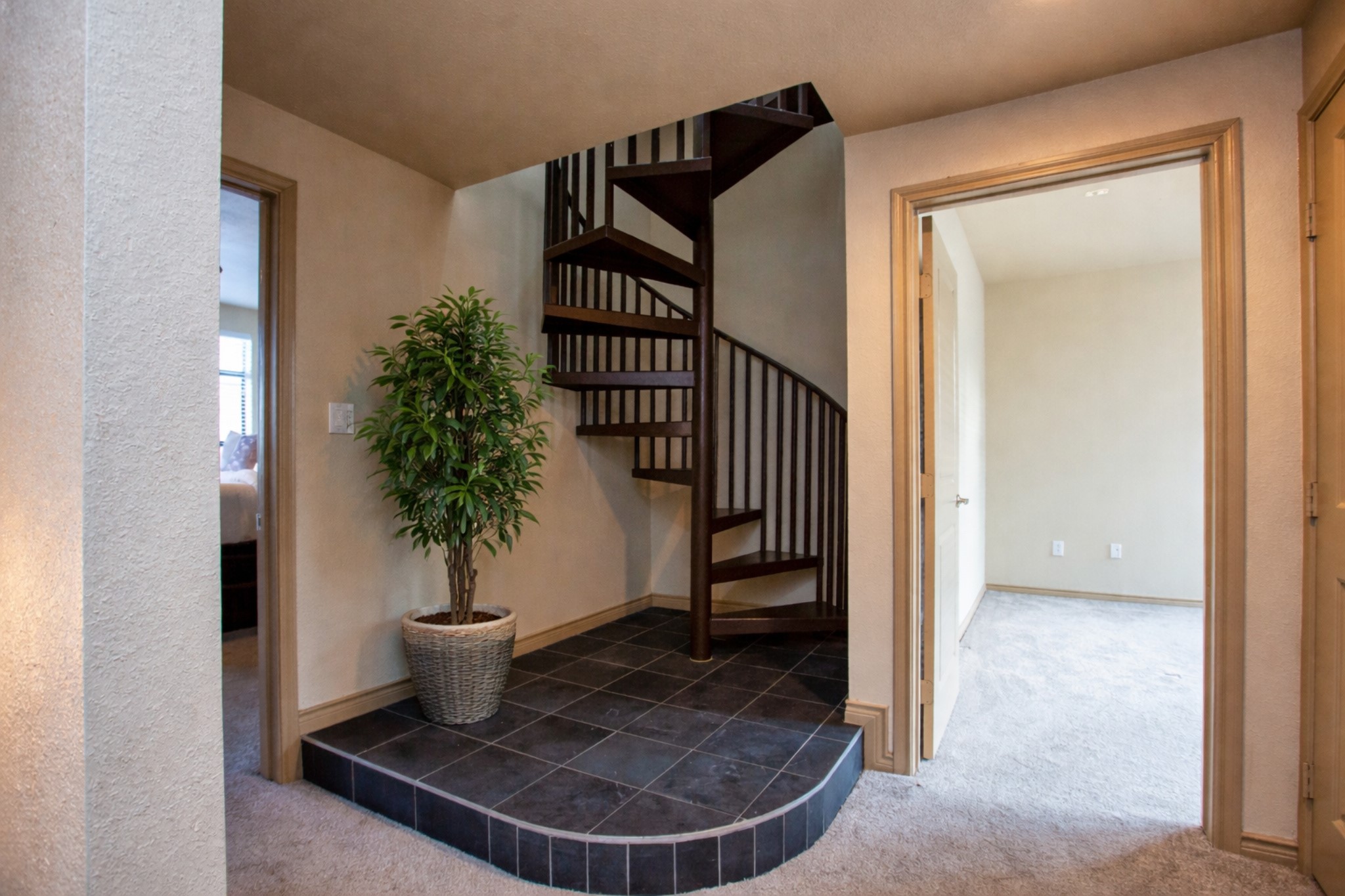 1201 Beaconsfield Lane Arlington TX 76011