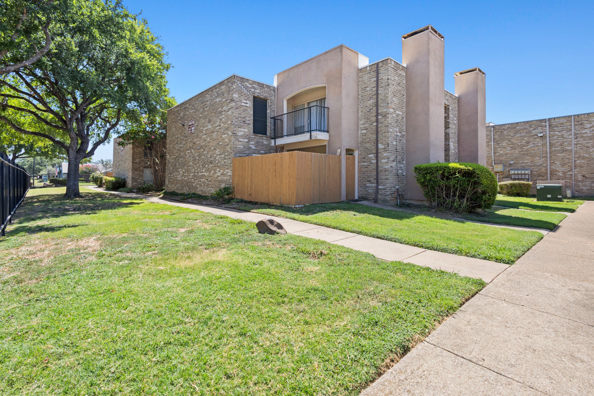 5634 Boca Raton Boulevard Fort Worth TX 76112