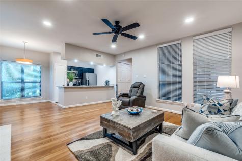 7525 Holly Hill Drive Dallas TX 75231