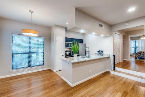 7525 Holly Hill Drive Dallas TX 75231